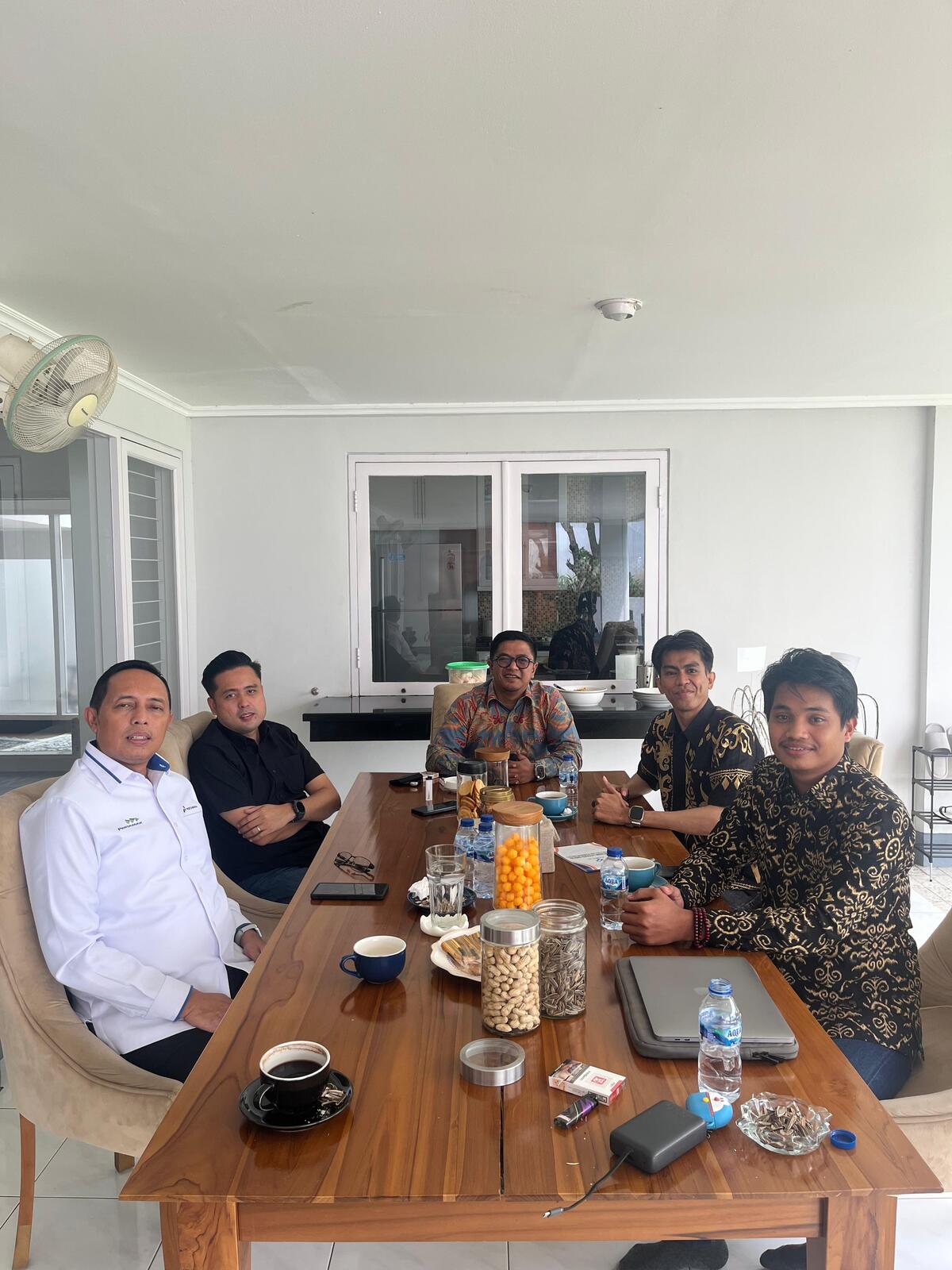 PERMIKOMNAS Holds Strategic Dialogue with Hasan Nasbi on National Geopolitics and Digital Challenges